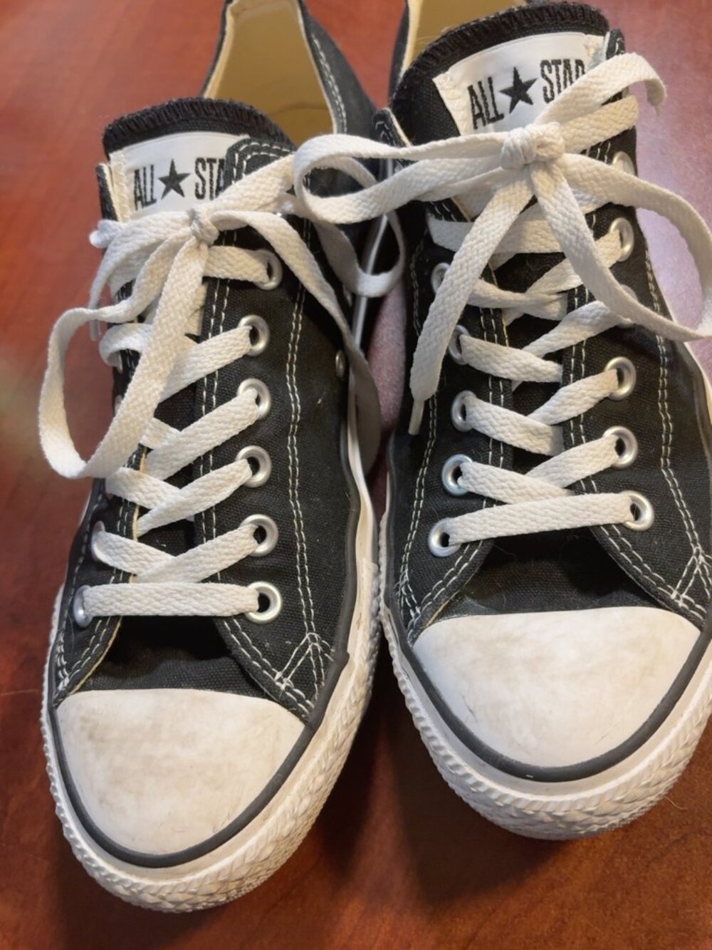 Converse Chuck Taylor All Star Black Low Top Sneakers Men’s Size 9